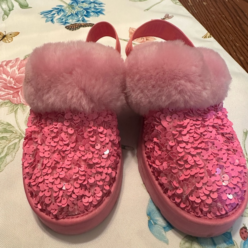 UGG pink sequence slip on slides
